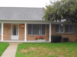 1013 Normandy Terrace Dr, Flint, MI 48532