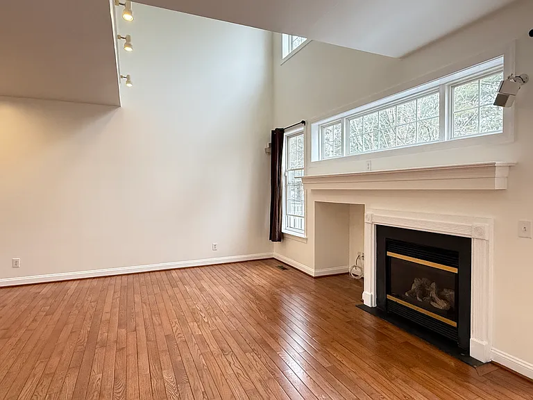 2745 Whittleby Ct — Photo 16