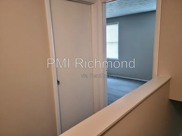 9623 Greenmeadow Cir — Photo 19