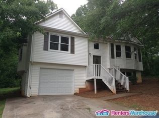 25 Woodland Rd, Cartersville, GA 30120