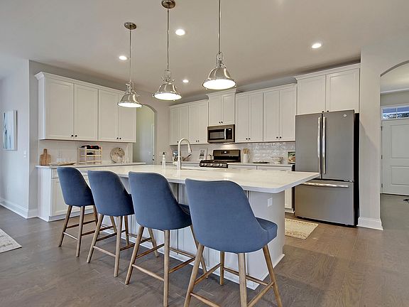 3rd image of 188 W Smith St
