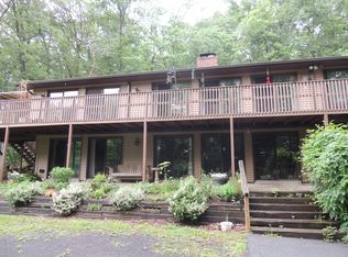 393 Coal Mountain Rd, Orwigsburg, PA 17961