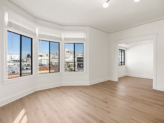 4th image of 2055 Polk St APT 7