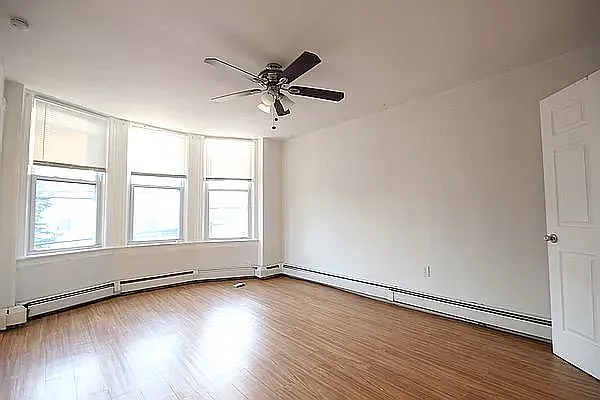 70 Zabriskie St #3 — Photo 1