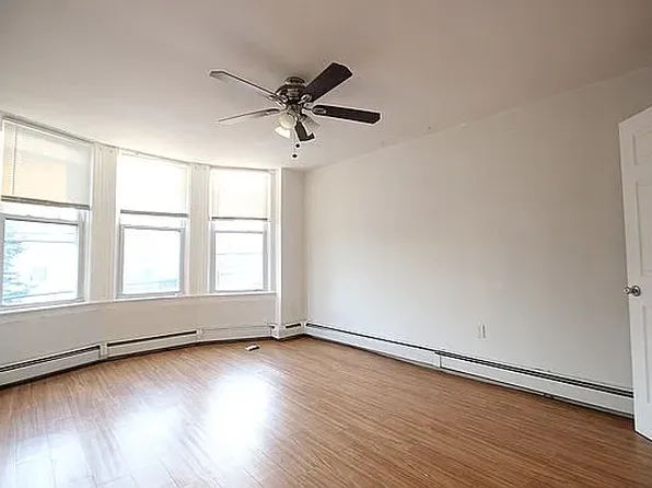 70 Zabriskie St #3, Jersey City, NJ 07307