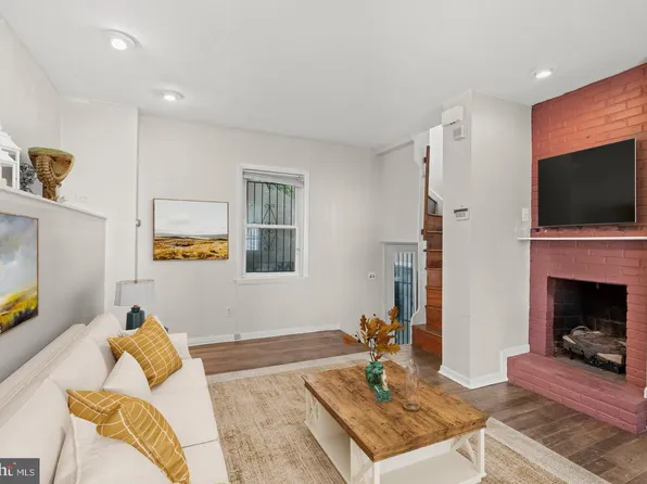 1314 Addison St, Philadelphia, PA 19147