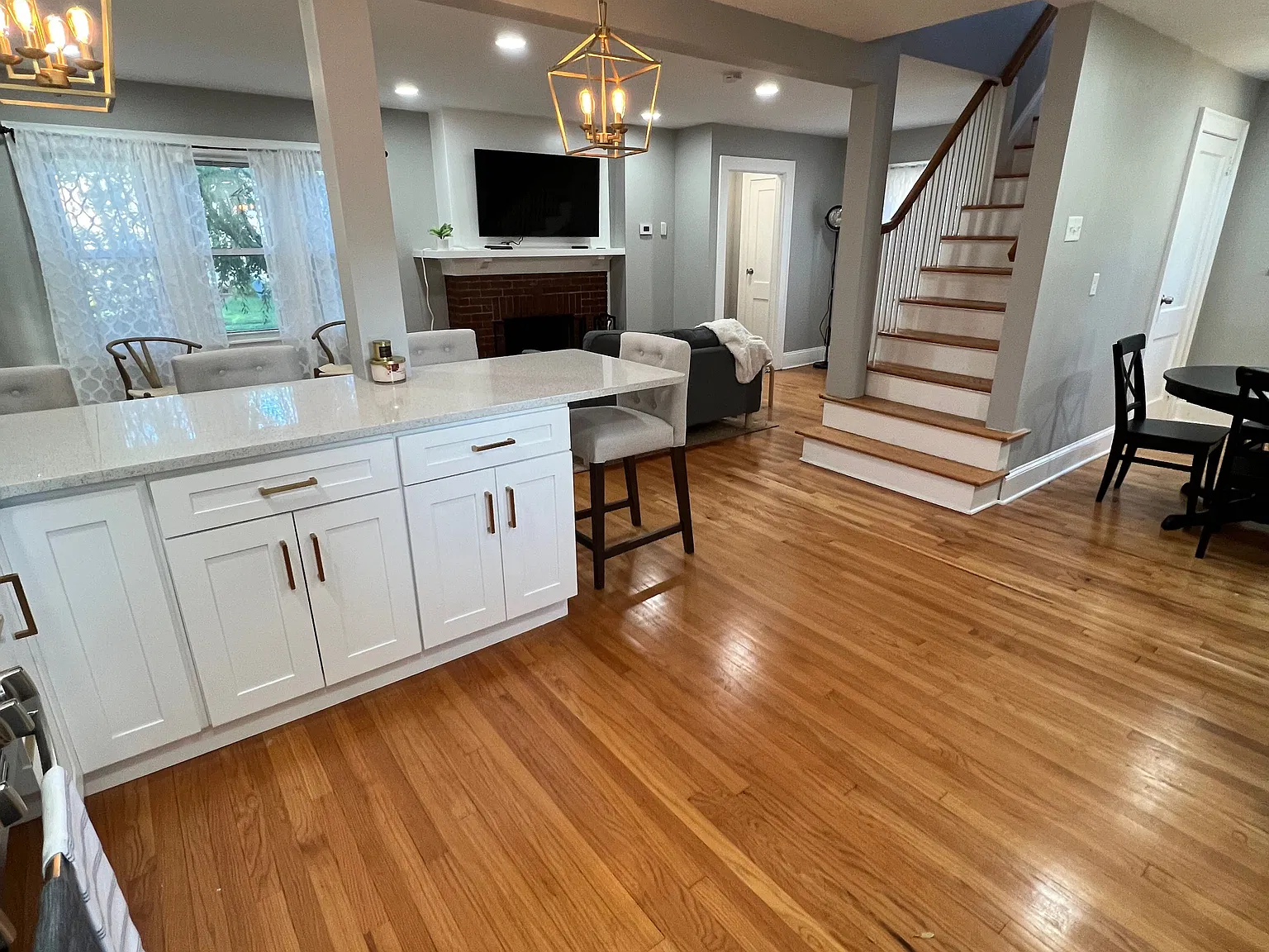 3 bed, 1828 sqft, $3,800 — Photo 1