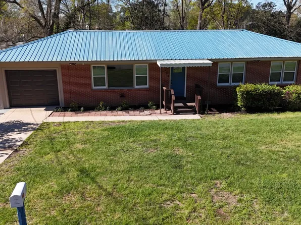 204 Dixie Dr, Ozark, AL 36360