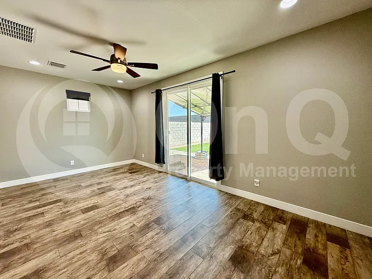 687 W Flintlock Way — Photo 14