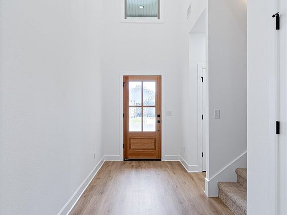 2nd image of 6902 SW High Meadow Blvd