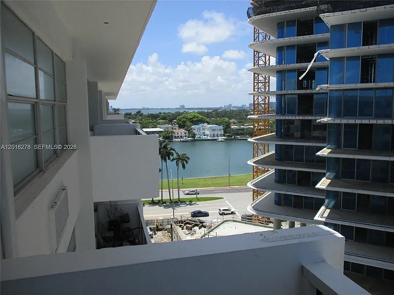 5313 Collins Ave #1111 — Photo 15
