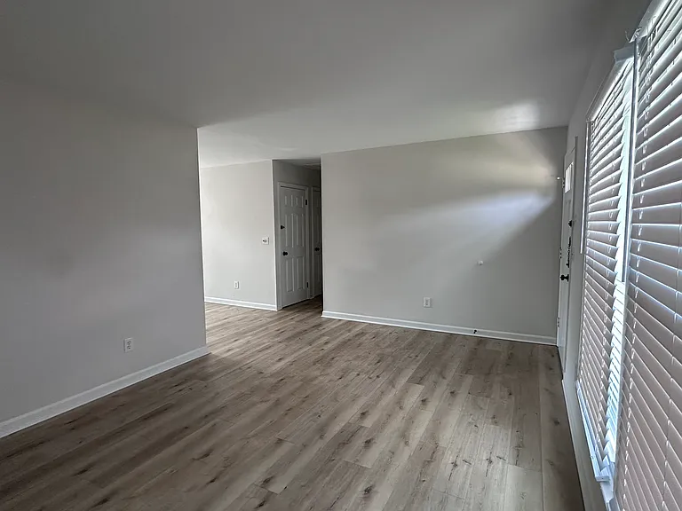 2909 Woodhill Ln — Photo 18
