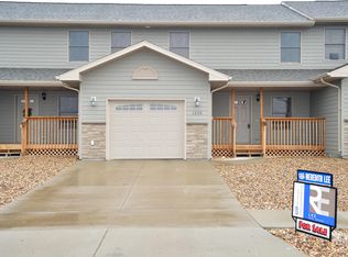 1636 Abbey Rd, Pierre, SD 57501