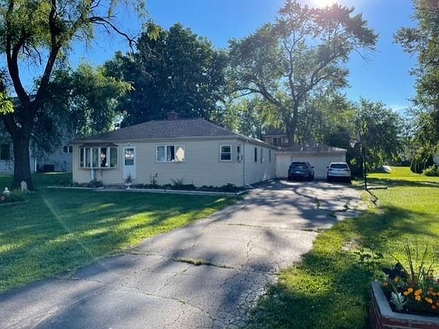 1st image of 1424 Myrtle Park St