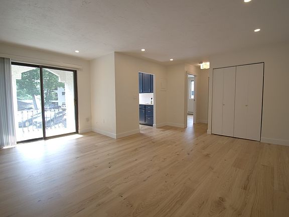4th image of 200 Fellsview Ter APT 205B