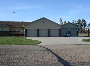 8116 White Oak Loop, Bismarck, ND 58501