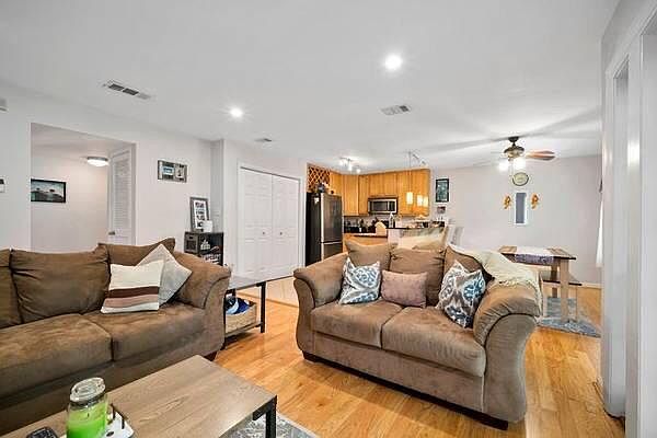 2nd image of 1445 Monroe Dr NE APT B5