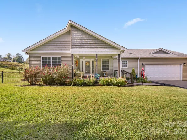 605 Newfound Rd, Leicester, NC 28748