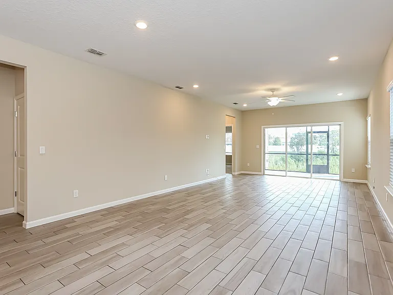 2111 Major Oak St — Photo 2