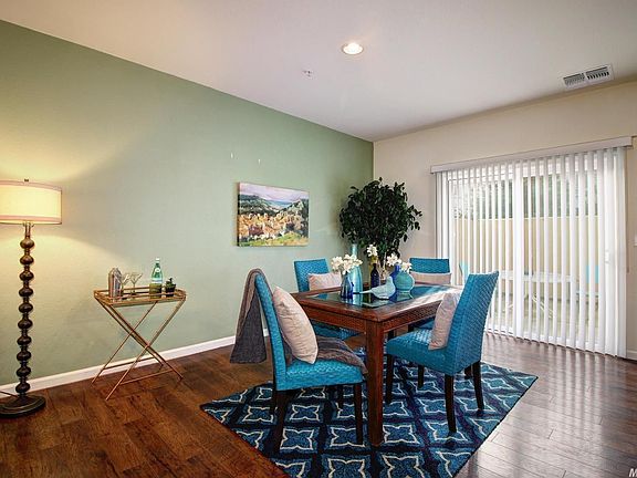5th image of 3301 N Park Dr Unit 3015