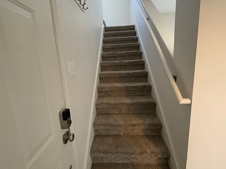 900 Bitner Rd #F33 — Photo 5