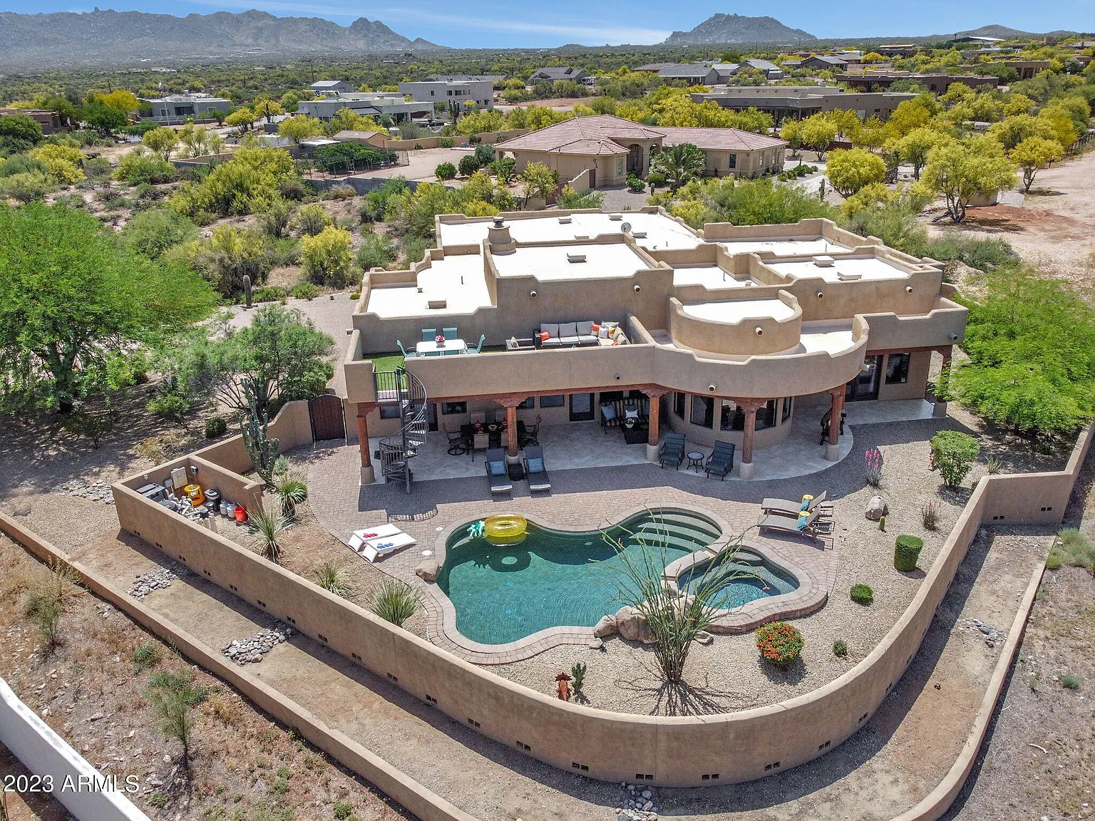5 bed, 4.0 bath, 3346 sqft, $10,000 — Photo 1