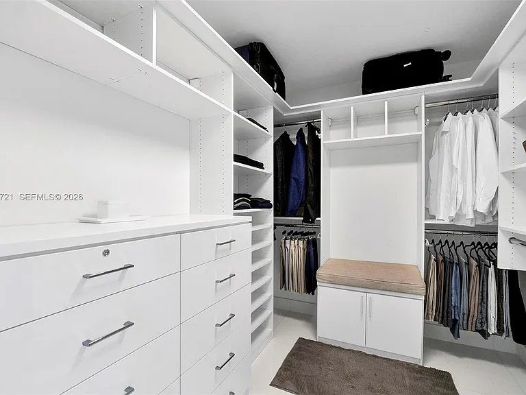 50 S Pointe Dr #2702 — Photo 33