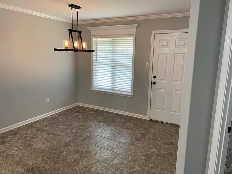 2035 Shadow Ridge Rd — Photo 24