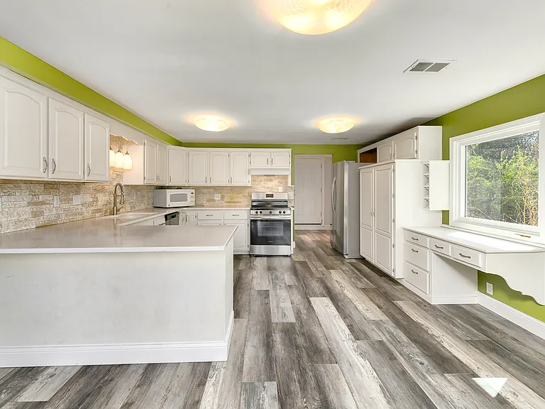 6000 N Lenox Ave — Photo 28