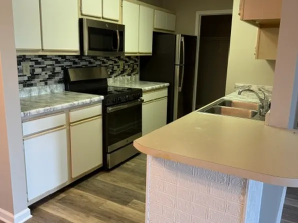 402 Dabney Dr #8, Lexington, KY 40509