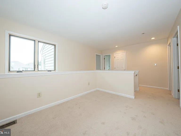 16 W Harrison Rd #16 — Photo 33
