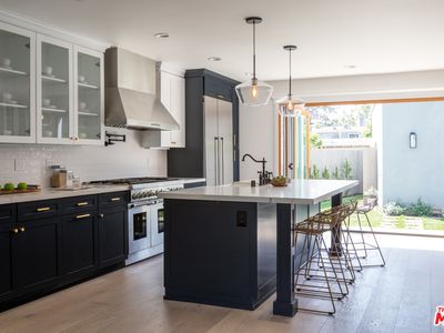 116 Wilton Dr, Los Angeles, CA, 90004