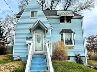 819 Emerson St, Fairmont, WV 26554