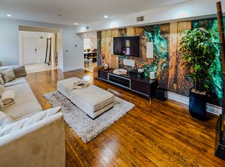 200 NE 16th Ave, Fort Lauderdale, FL 33301