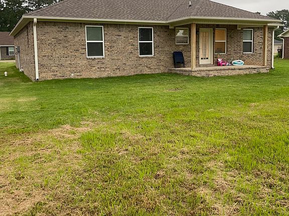 3rd image of 4 Fox Creek Ct