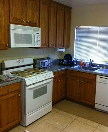 4th image of 214 W Granada Ct