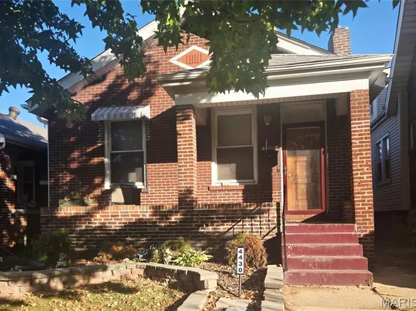 4430 Sexauer Ave, Saint Louis, MO 63115