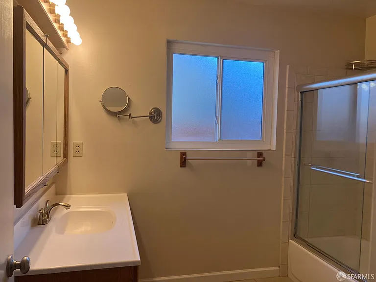 1716 Marshall Ct #B — Photo 5