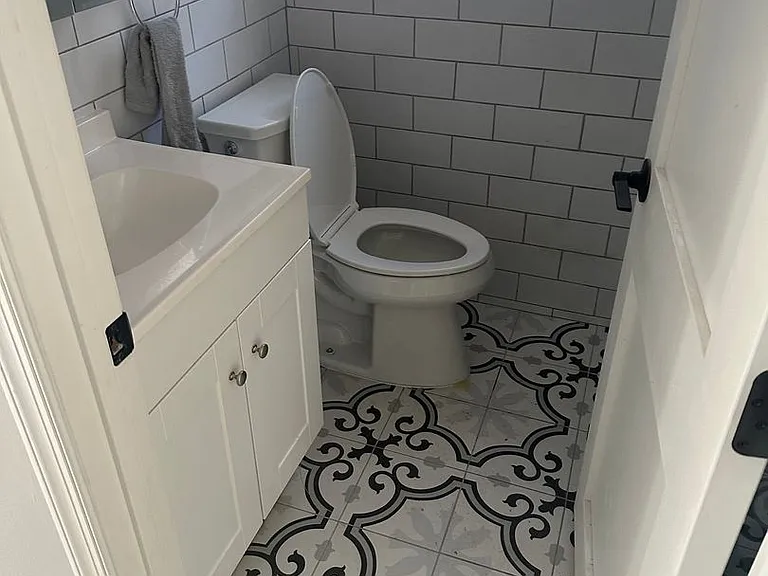 4407 Rosemont Ave — Photo 8