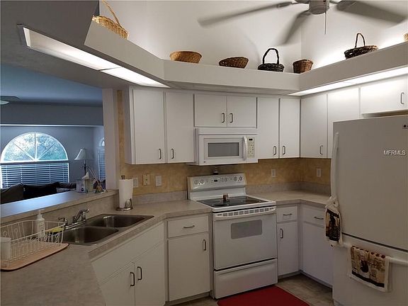 5th image of 27250 Salta Dr