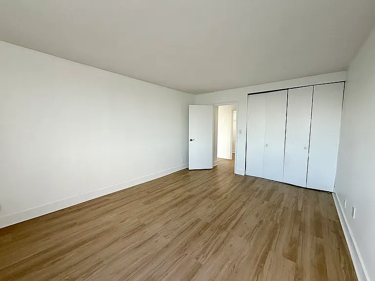 770 Anderson Ave #14C — Photo 17