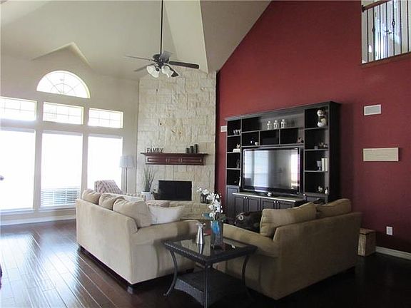 4th image of 1405 Dutch Hollow Dr