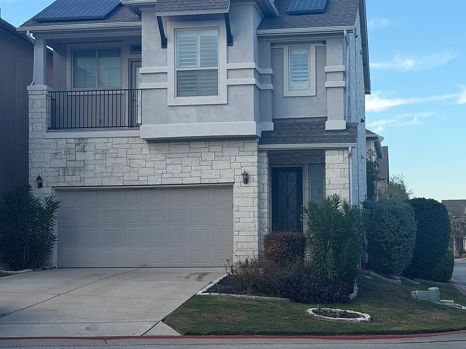 2105 Town Centre Dr #3