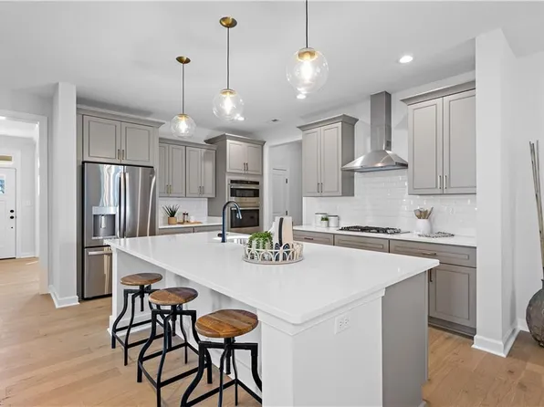 304 Riverview Rd, Chesapeake, VA 23322