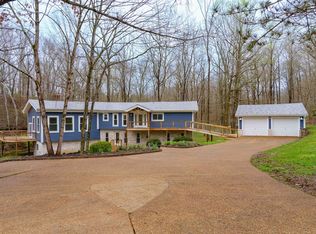 2017 Carver Dr, Greenbrier, TN 37073