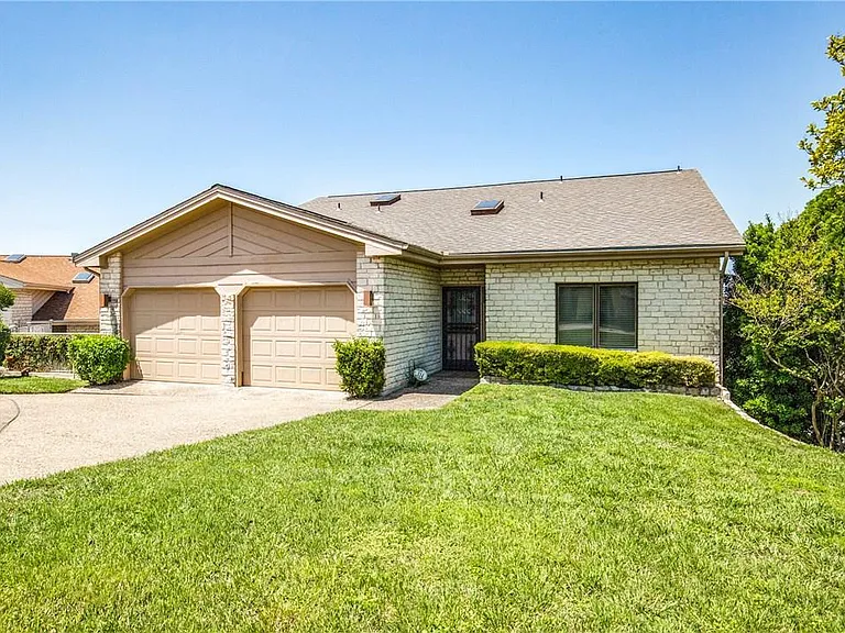 114 Paragon Ct — Photo 5