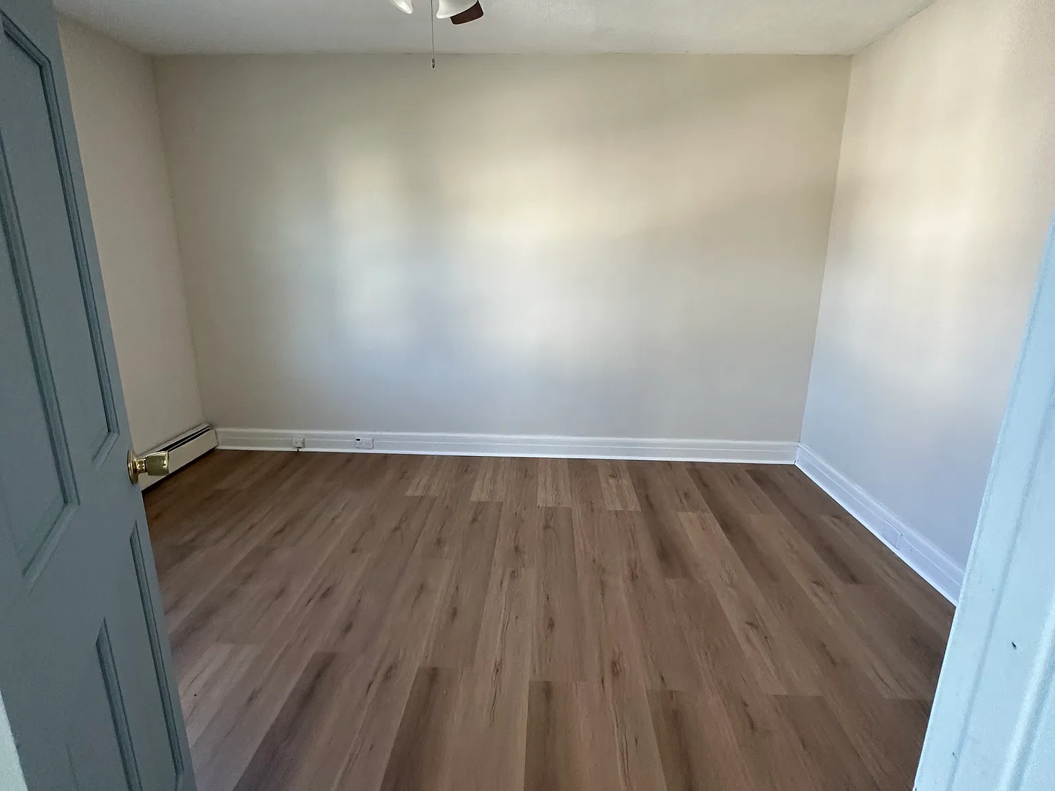 3 bed, 1200 sqft, $2,200 — Photo 4