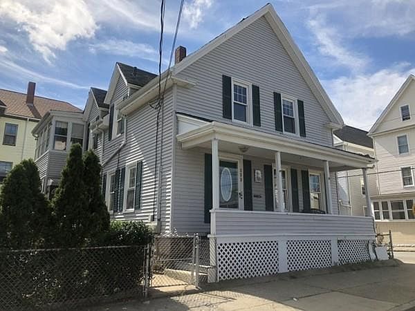 1st image of 250 Davis St