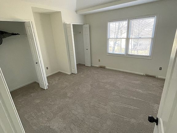 2nd image of 959 Westland Dr #959
