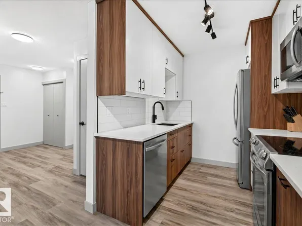10624 123rd St NW #203, Edmonton, AB T5N 1P2